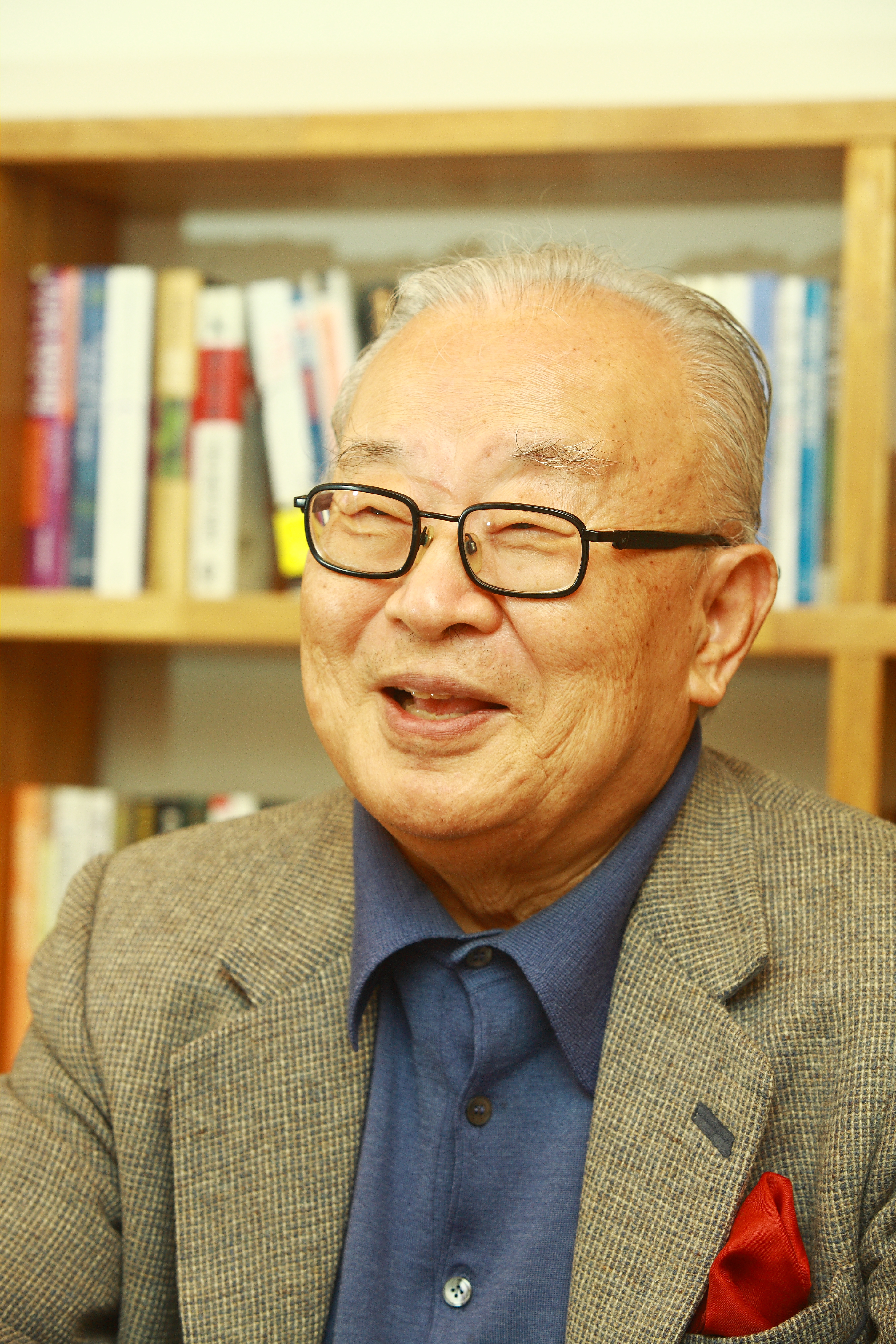 Dr. David J. Cho — 조동진 박사